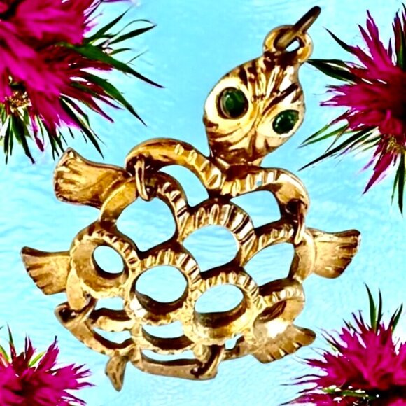 Turtle Vintage Gold Tone Wiggle Hinged Moves Green Rhinestone Eyes - Picture 3 of 9